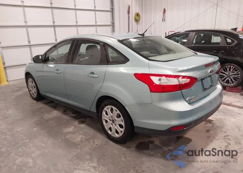 2012 Ford Focus Se z USA, uszkodzony, nr VIN 1FAHP3F24CL422094